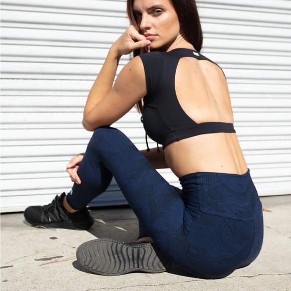 COCO ON THE GO Asher Bra Top size medium - Picture 5 of 9